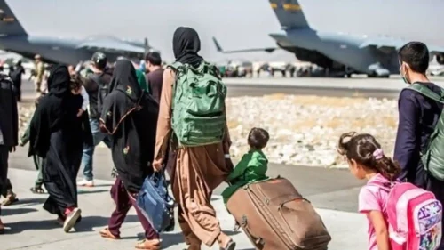 चार महिनामा १० लाखभन्दा बढी अफगानीले देश छोडे