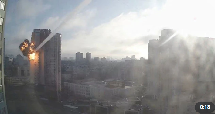 युक्रेनको आवासीय भवनमाथि रुसद्वारा मिसाइल आक्रमण