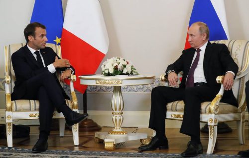 रुसी र फ्रान्सेली राष्ट्रपतिको भेटवार्तामा युक्रेन प्रमुख विषय