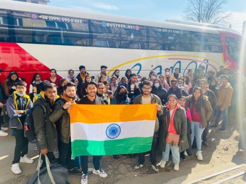 भारतीय विद्यार्थीका लागि १३० रुसी बस तयार