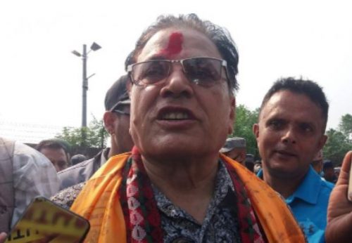 भरतपुरमा माओवादी र कांग्रेसलाई झट्का : कांग्रेस नेता पौडेलले गराए उम्मेदवारी दर्ता