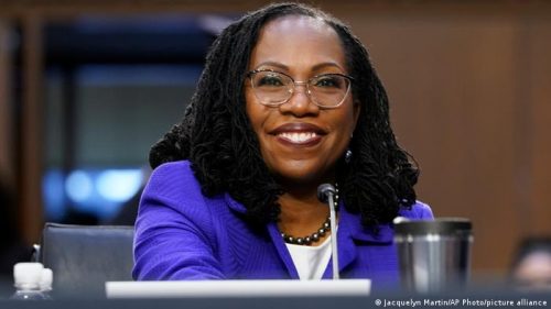अश्वेत महिला अमेरिकी सर्वोच्च अदालतको न्यायाधीश बन्ने पक्का