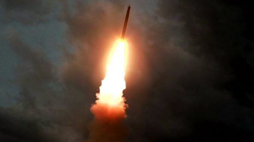 उत्तर कोरियाद्वारा ८ वटा छोटो दूरीका ब्यालेस्टिक मिसाइल परीक्षण