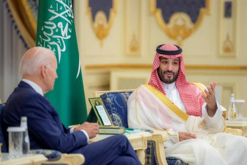 साउदी अरबका नेतासँग वाइडेनको भेटवार्ता