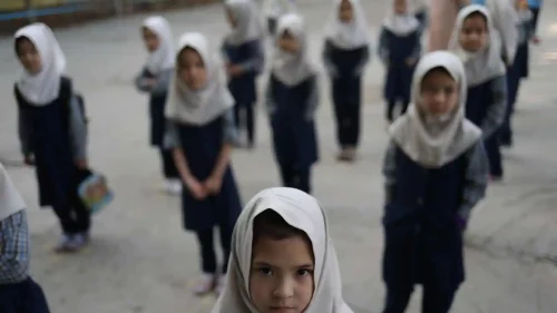 दशौँ हजार अफगान बालिका विद्यालय शिक्षाबाट बञ्चित, भविष्य अनिश्चित