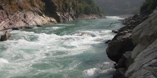 कर्णाली नदी कटान : सत्ती पुल, बर्दियाको राजापुर र टीकापुरको श्रीलङ्का जोखिममा