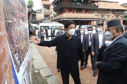 नेपाली कलासंस्कृति चिनियाँ कलासंस्कृतिसँग मिल्दोजुल्दो :  चिनियाँ नेता ली
