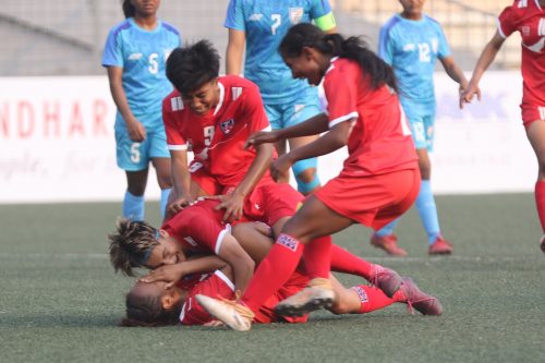 साफ यु–२० महिला फुटबल : भारतलाई हराउँदै नेपाल फाइनलमा