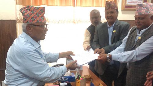लुम्बिनी सत्ता संकट : समर्थन फिर्ता नलिँदै कांग्रेसलाई सरकारमा जान हतारो