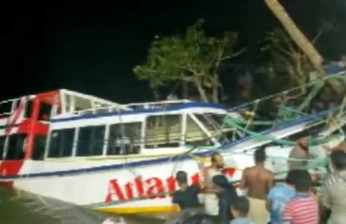 भारतमा डुंगा दुर्घटना, २१ जनाको मृत्यु
