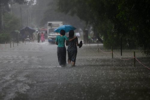आजको मौसम : कुन-कुन प्रदेशमा हुँदैछ भारी वर्षा ?