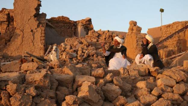 अफगानिस्तानमा भूकम्पमा परी मृत्यु हुनेको सङ्ख्या एक हजारभन्दा बढी