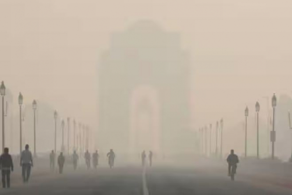 विषाक्त धुवाँले दिल्लीका विद्यालय बन्द