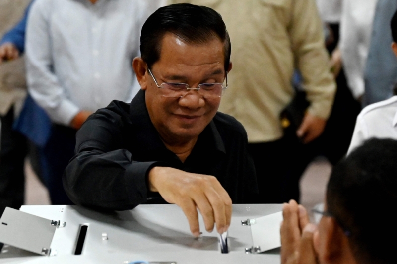 कम्बोडियाका पूर्वप्रधानमन्त्री हुन सेन राजनीतिमा फिर्ता