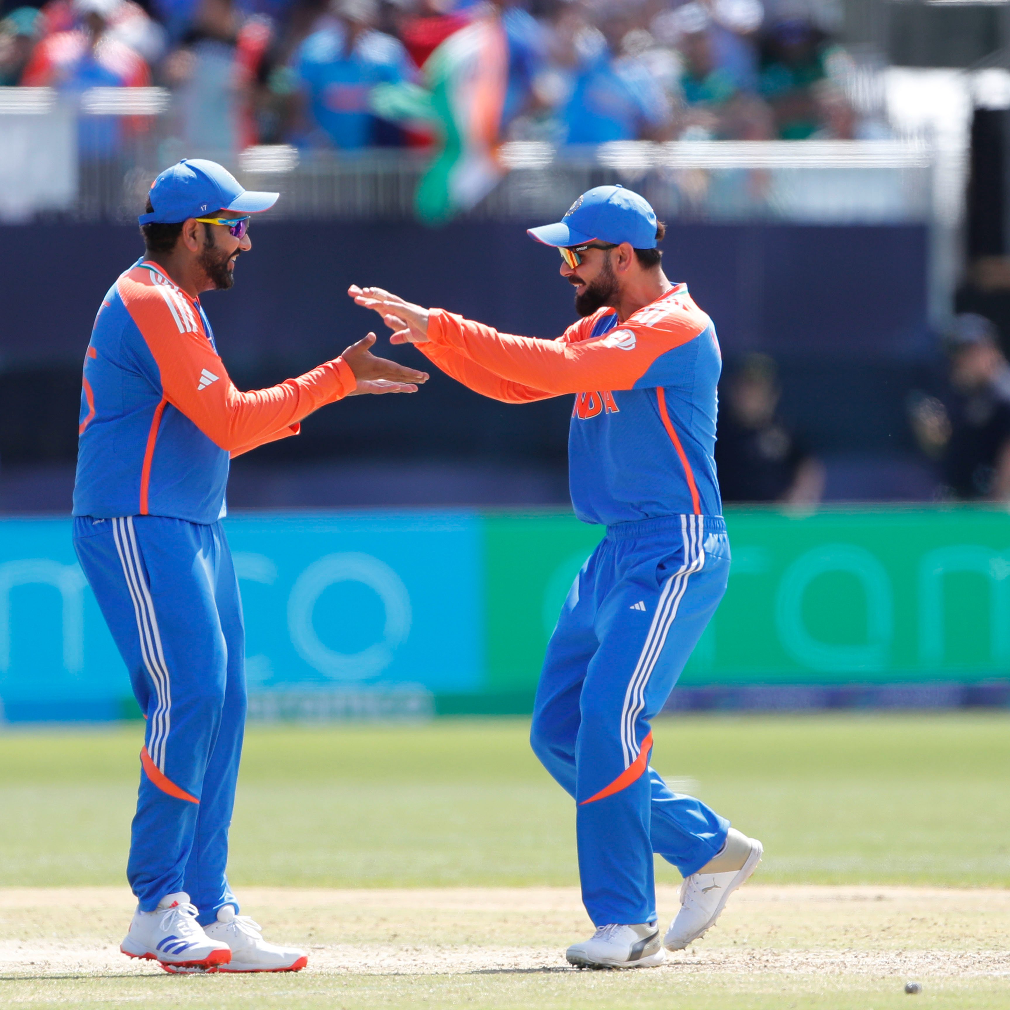 विश्वकप क्रिकेट : भारतसँग हार्यो पाकिस्तान, अन्तिम आठमा पुग्ने सम्भावना न्यून