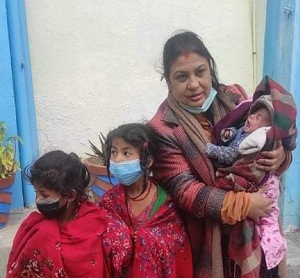 हुम्लाबाट ल्याइएकी ‘स्तुति’को तुलसालयमा हुँदैछ न्वारान
