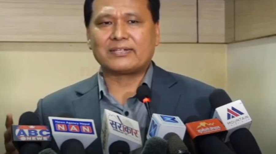 माओवादीको प्रचार सामग्रीमा कुलमानको तस्बिर दुरूपयोग