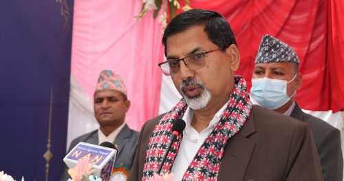 बैंकको ब्याजदर नियन्त्रण गर्न छलफल भइरहेको छ : अर्थमन्त्री