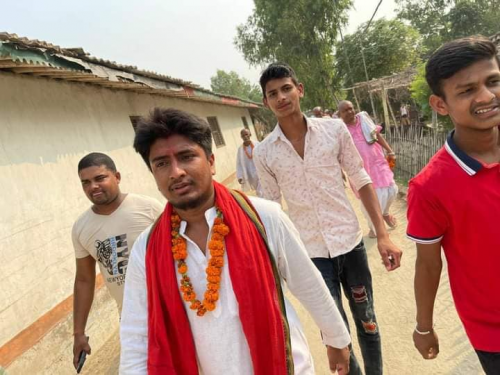 आफ्नै काकालाई हराए २२ वर्षीय राजाबाबुले !