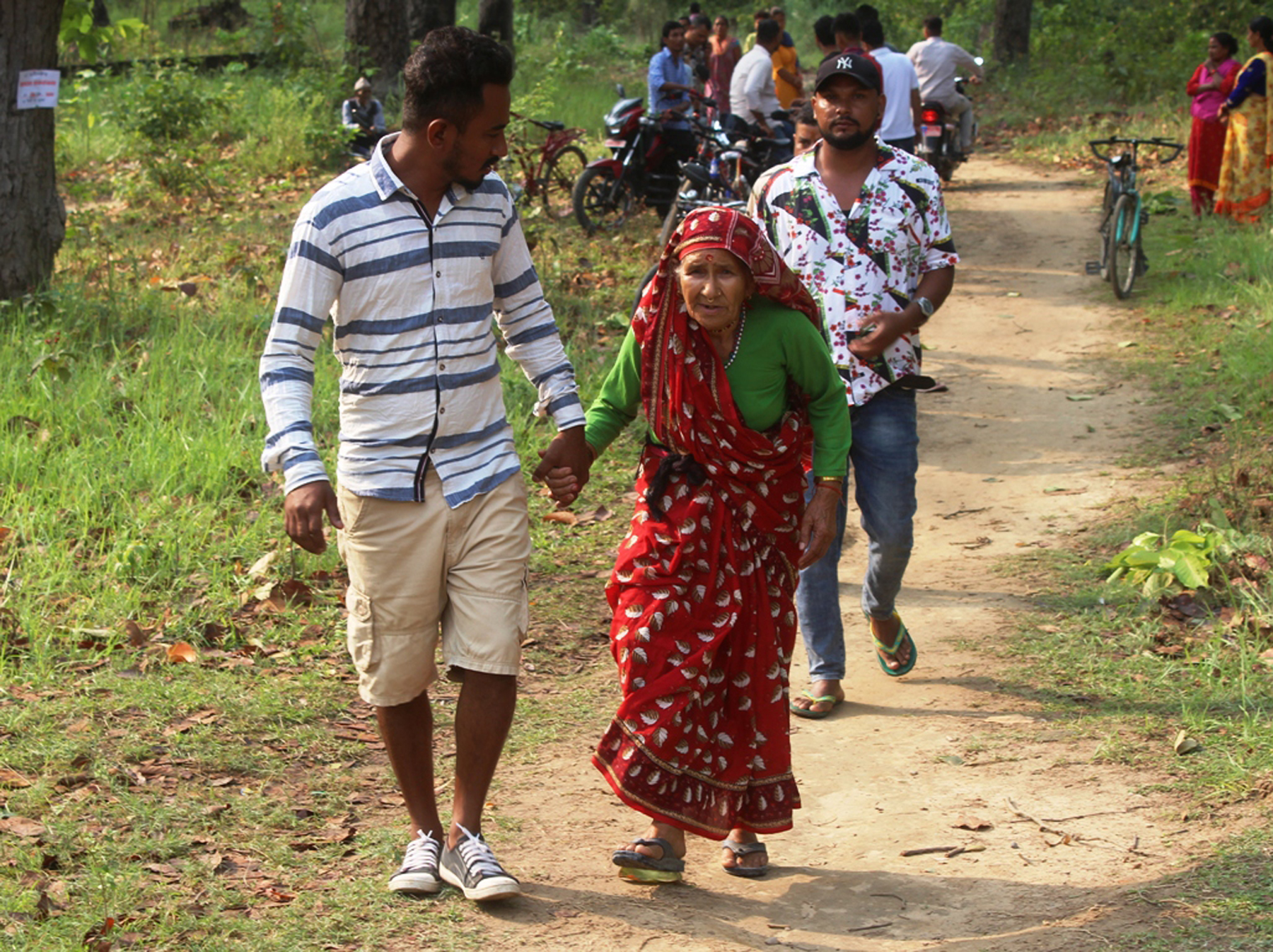 मतदानमा जाँदा यी कागजात छुट्लान् है ?