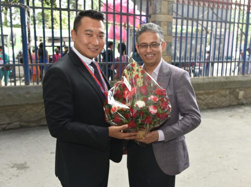 ज्वारचनले गरे पदभार ग्रहण