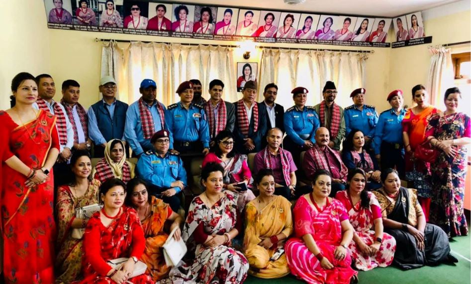 एन प्याब्सनले अमर प्रहरीका छोराछोरीलाई निःशुल्क शिक्षा दिने