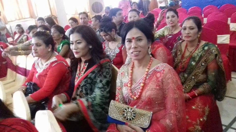 कसरी मनाउँछन् तेस्रोलिंगीले तीज ?