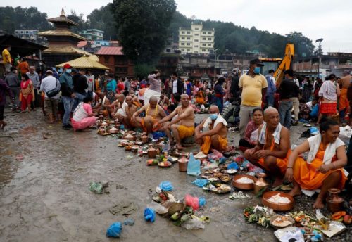 गोकर्णेश्वर मन्दिर क्षेत्रमा फोहर उठाउन ढिलाइ