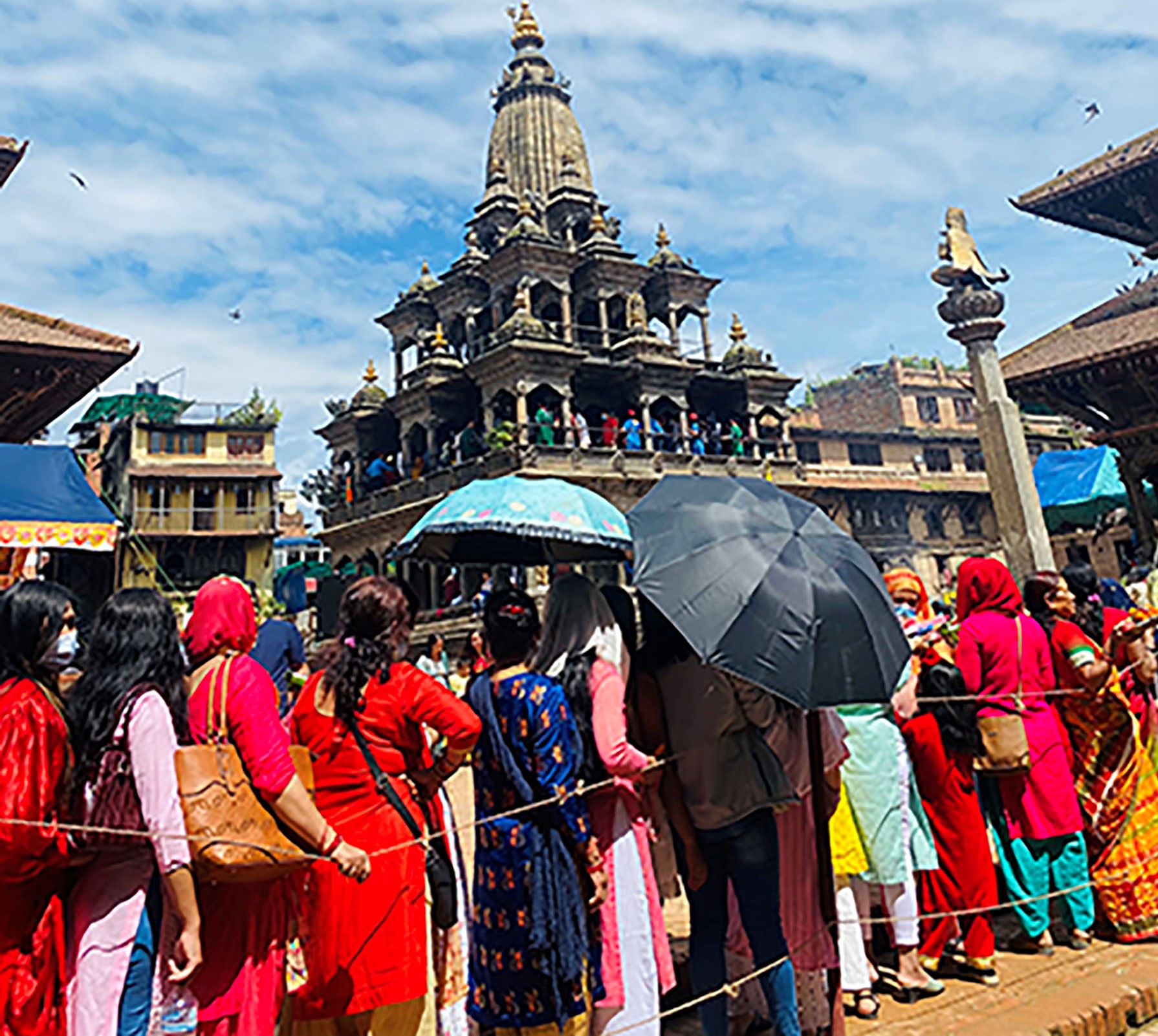 श्रीकृष्ण जन्माष्टमी : पाटनको कृष्ण मन्दिरमा भक्तजनको भीड
