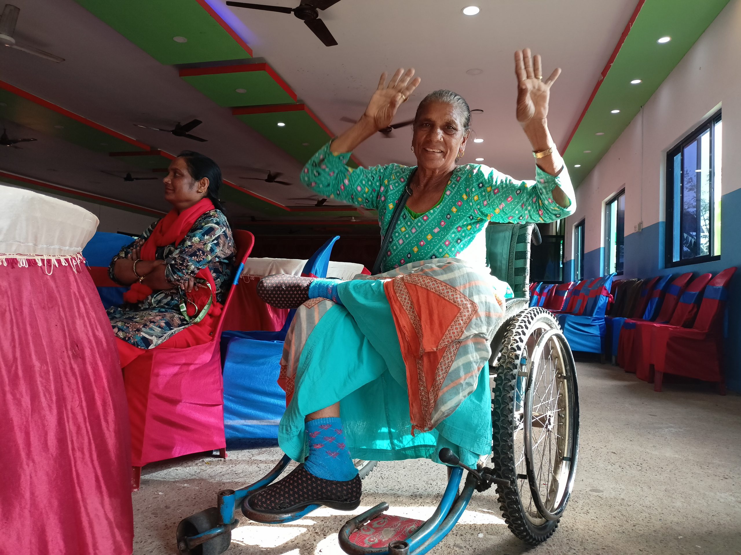 यसरी मनाए अपांगता भएका महिलाहरुले तीज