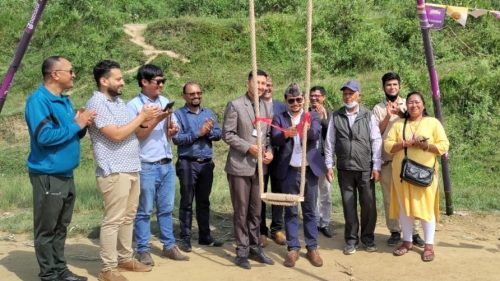 चाडपर्वको अवसरमा लोपोन्मुख लिंगे पिङ बजार सञ्चालन