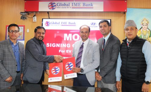 ग्लोबल आइएमई बैंक र लक्ष्मी इन्टरकन्टिनेन्टलबीच विद्युतीय सवारी कर्जा उपलब्ध गराउने समझदारी