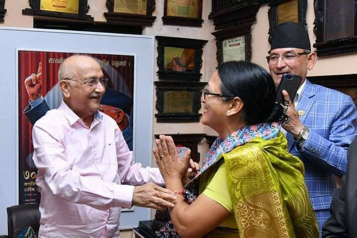 अर्की केन्द्रीय सदस्यले पनि छाडिन् माधवको साथ, एमाले प्रवेश