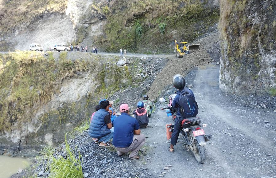 राष्ट्रिय गौरवका आयोजना : वर्षौं बित्दा पनि अलपत्र