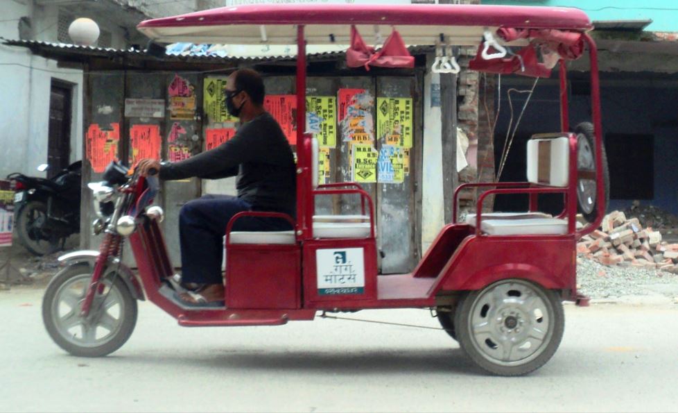नियमविपरीत सञ्चालित ई-रिक्सा नियन्त्रणमा