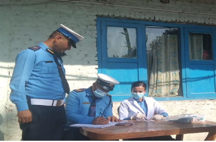 लागुपदार्थको नसामा सवारी चलाउने एम्बुलेन्स चालकसहित चार जना काठमाडौंमा पक्राउ