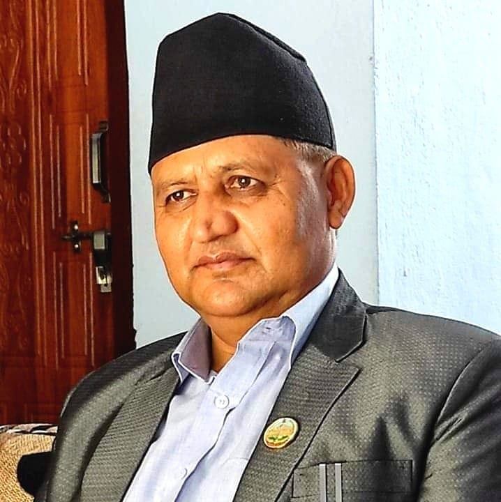 लुम्बिनीका मुख्यमन्त्री आचार्यले लिएर शपथ