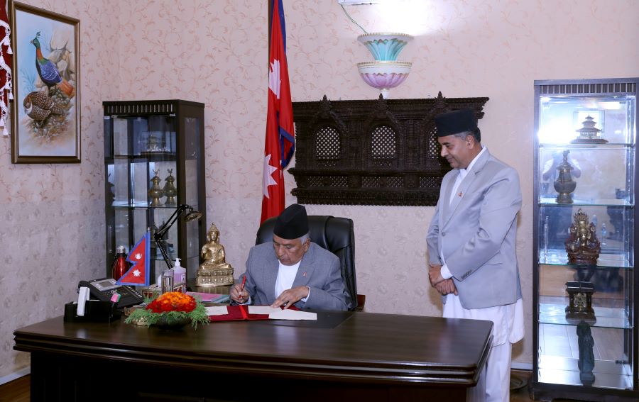 राष्ट्रपतिबाट तीन विधेयक प्रमाणीकरण