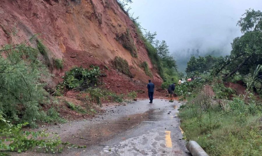 सेती नदी कटानले अन्त्यकर्मका लागि सतीघाट पुग्न समस्या