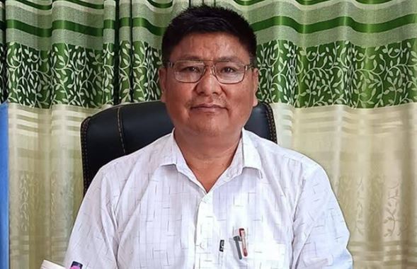 एमालेका वडाध्यक्षले कुटे प्रअ