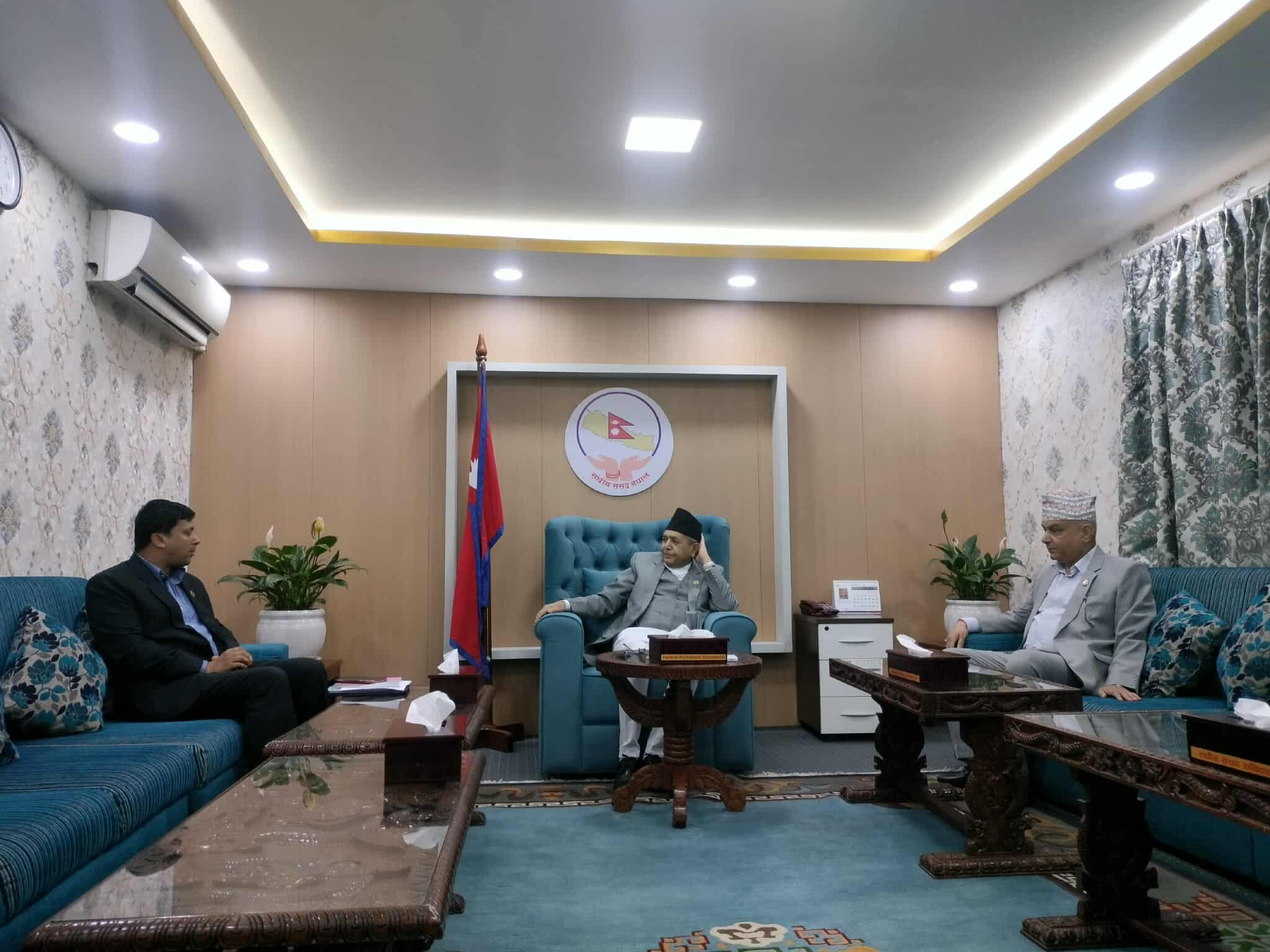 सभामुख घिमिरेले गरे संसदको अवरोध हटाउन प्रमुख दलका सचेतसँग छलफल