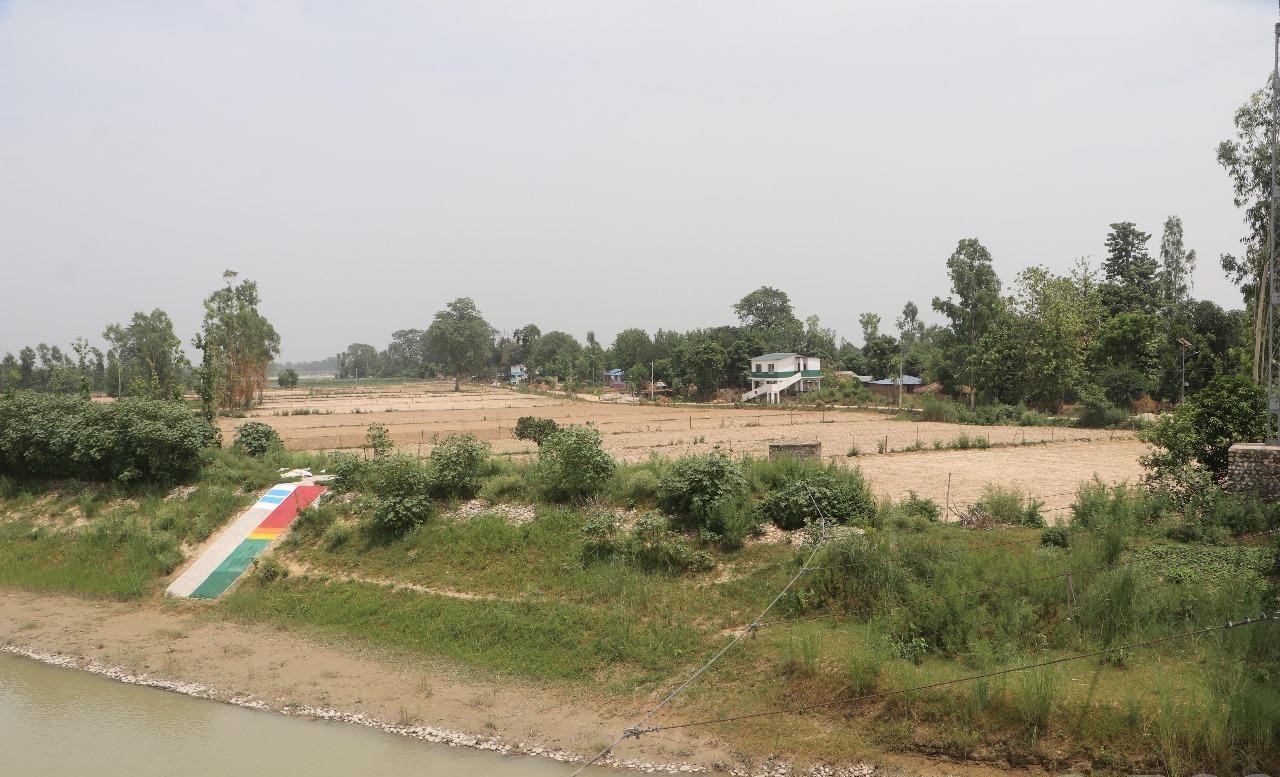 बाढीको डरले बसाइ सर्न थाले कुतियाकवरबासी