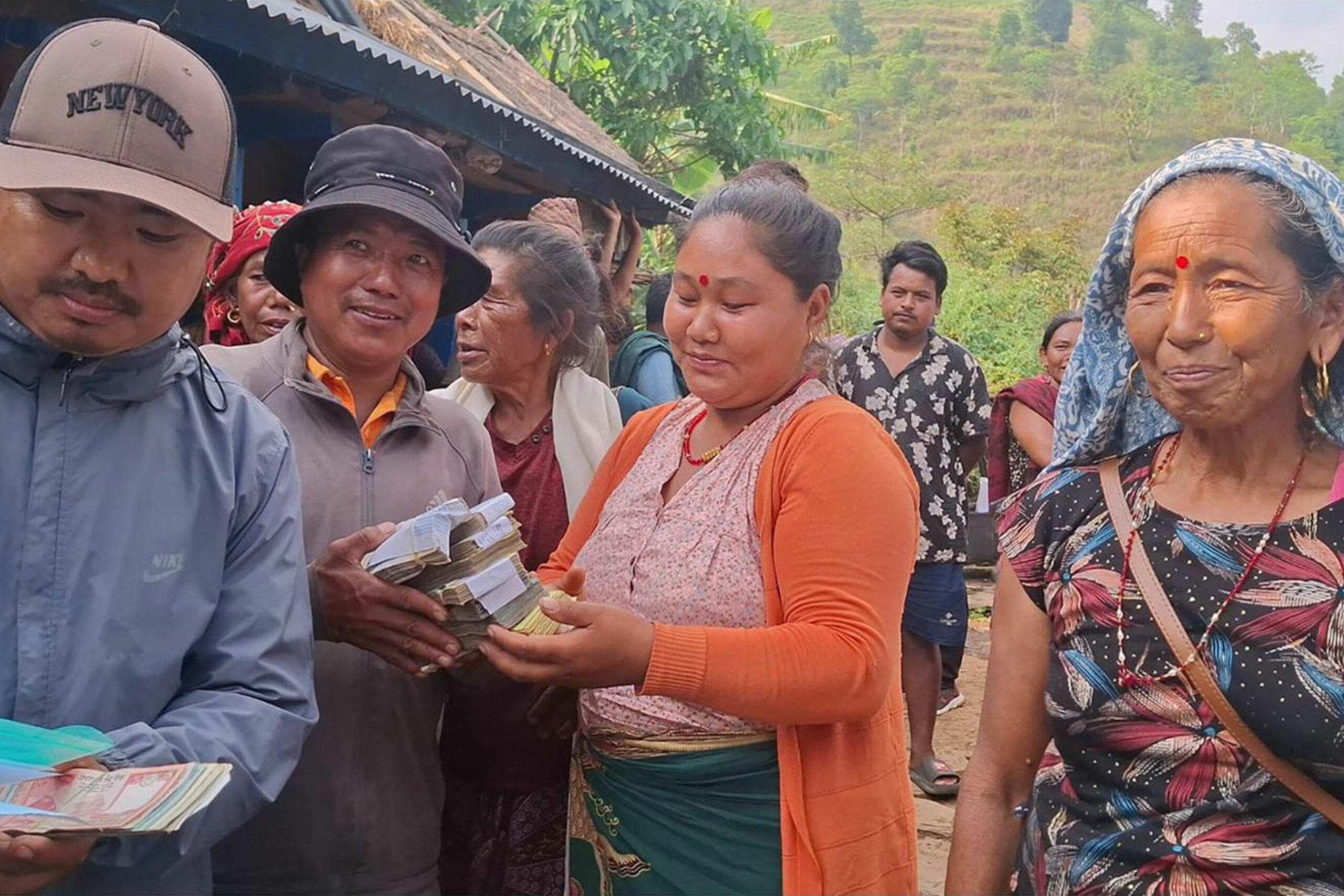 मह र मासमा अनुदान पाएपछि तनहुँका किसान उत्साहित