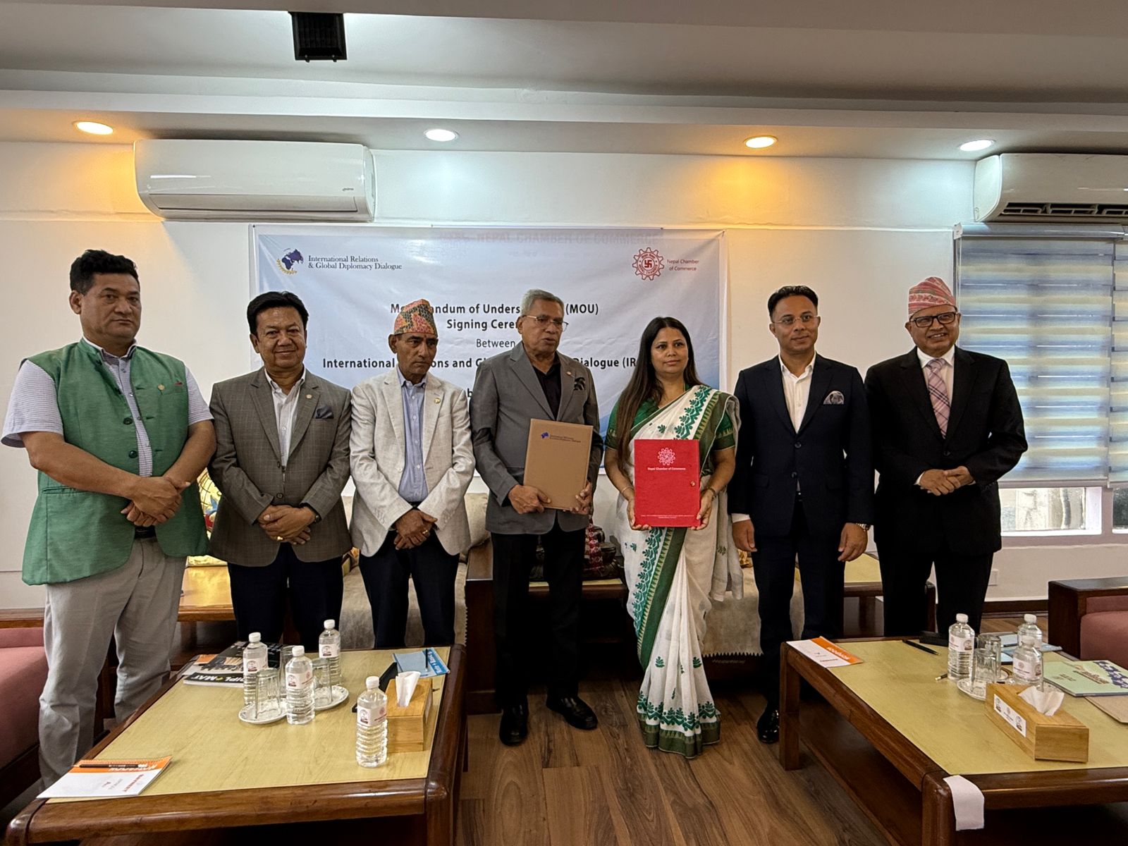 आर्थिक कुटनीति र लगानी प्रर्वद्धनका लागि चेम्बर र आईआरजीडीडीबीच सम्झौता