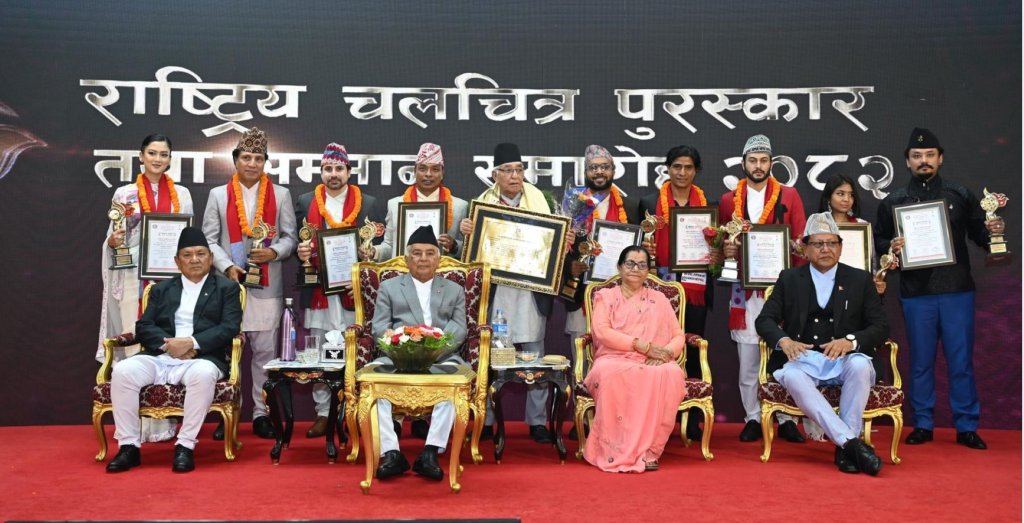 निर्देशक शर्मालाई ‘चलचित्र दीर्घसम्मान’