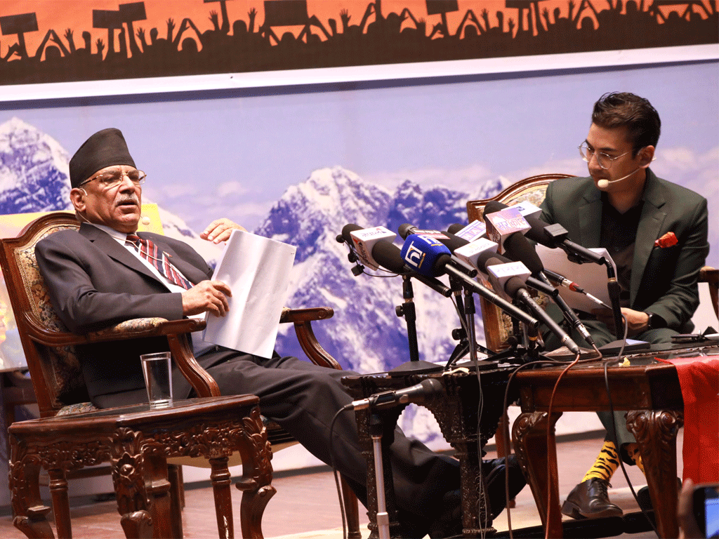 ‘प्रचण्ड’को दाबी : ‘सरकारले नै शिक्षा विधेयक अड्कायो’