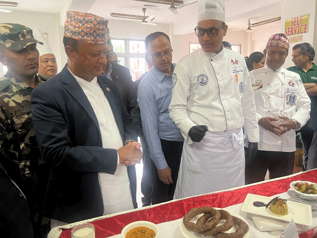 सिंहदरवारमा भोजन लिपि स्वादद्वारा दश परिकारको प्रदर्शन