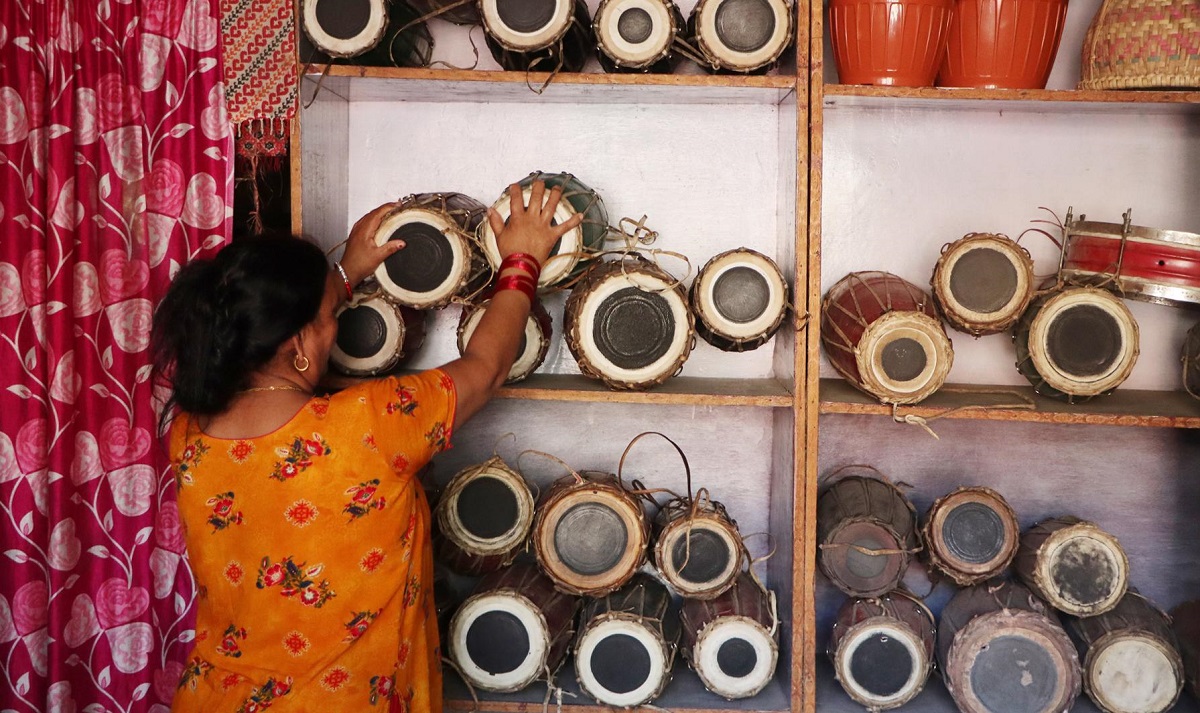 मादल बिक्री नभएपछि व्यवसायी निराश