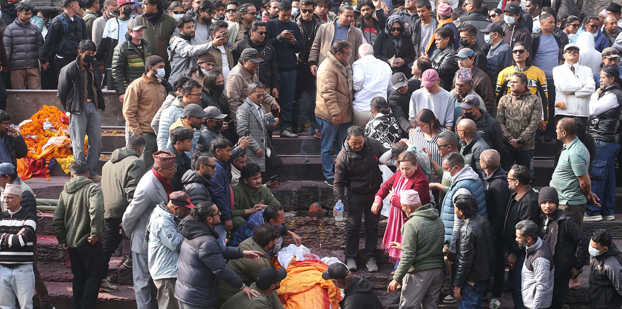 अभिनेता थापाको पशुपति आर्यघाटमा अन्त्येष्टि
