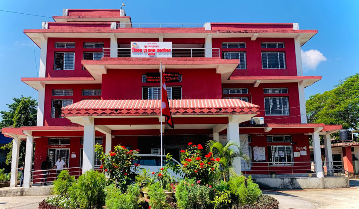 झापाका मतदातालाई अब कुन उम्मेदवार र चिह्नलाई मत दिनुहुन्छ भन्ने प्रश्न गर्न नपाइने